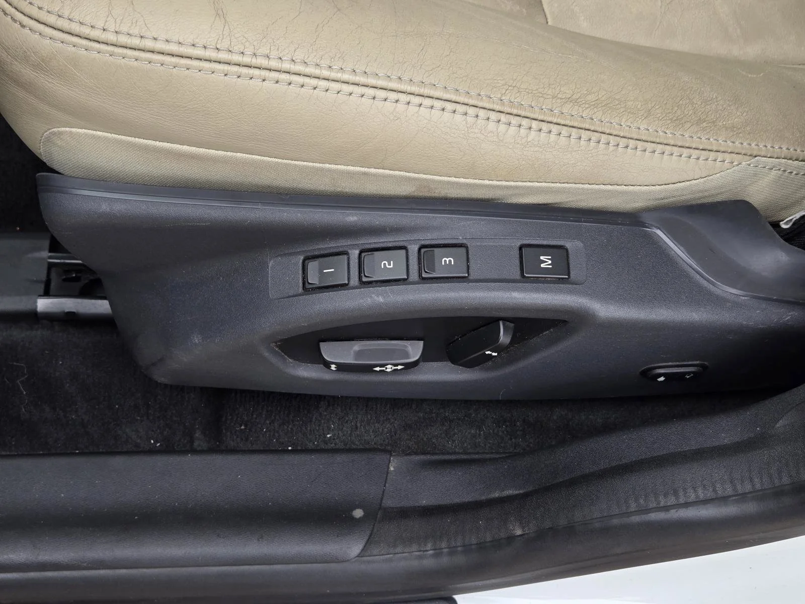 2016 Volvo XC60 Premier - Photo 27