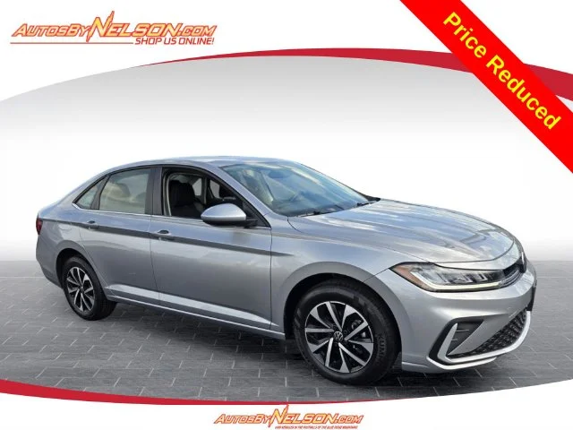 Used 2025 Silver Volkswagen 1.5T S image 1