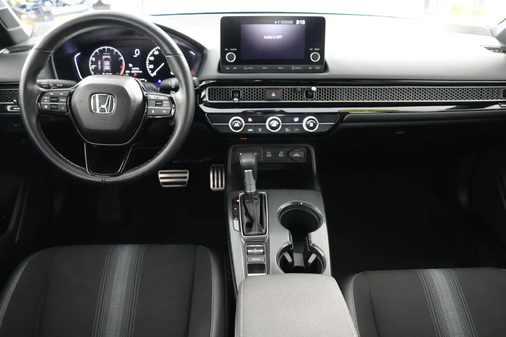 Used 2025 Boost Blue Pearl Honda Sport image 2