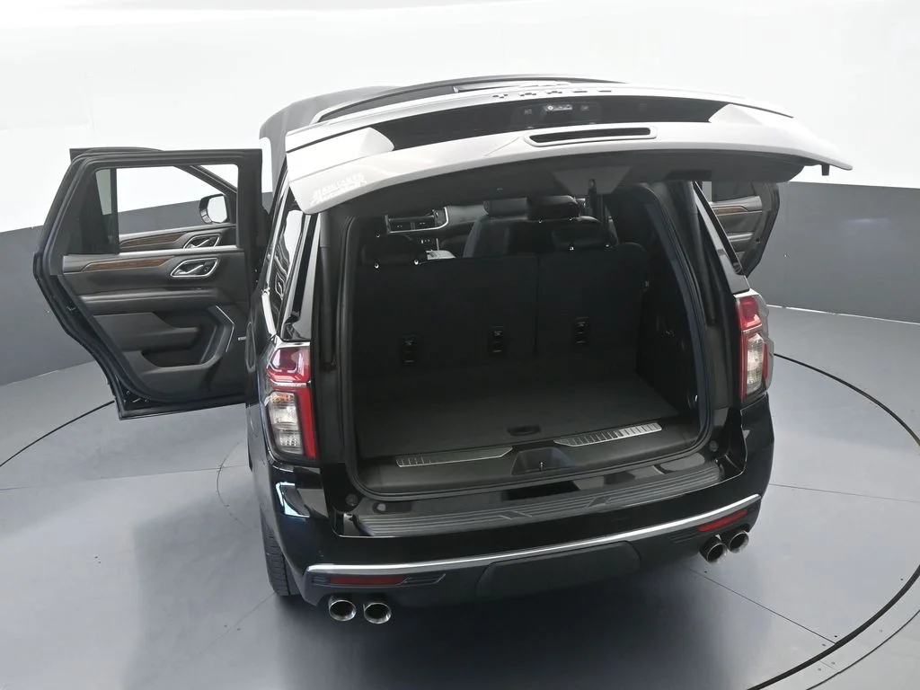 Used 2021 Black Chevrolet High Country image 80