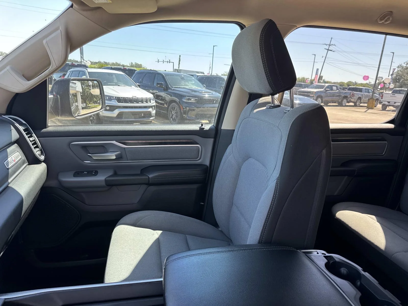 Used 2020 DIAMOND BLACK CRYSTAL PEARLCOAT Ram Lone Star image 15