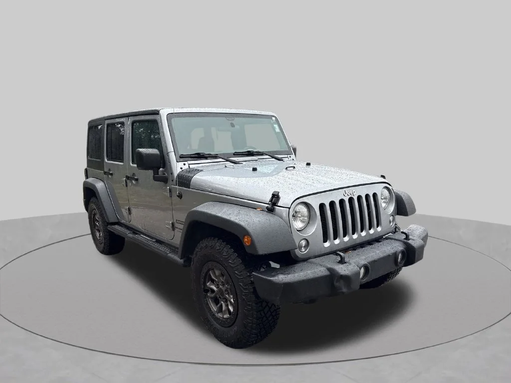 Used 2018 Silver Jeep Unlimited Sport image 8