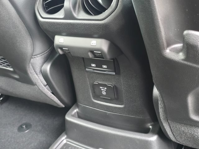 New 2026 Goldilocks Exterior Paint Jeep Sahara image 34