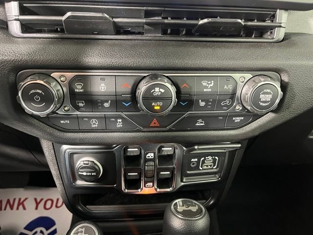 Used 2026 White Jeep Sport S image 34