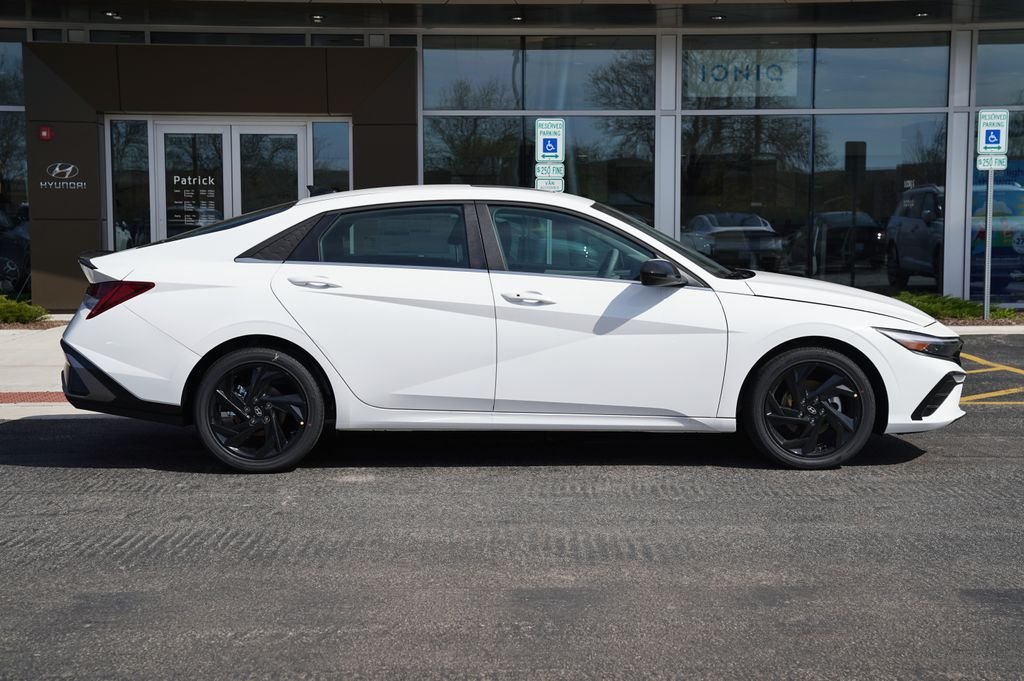 New 2026 Serenity White Pearl Hyundai SEL Sport Premium image 26