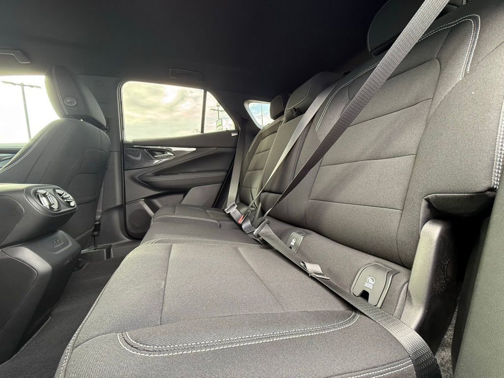 New 2026 Summit White Chevrolet LT image 31