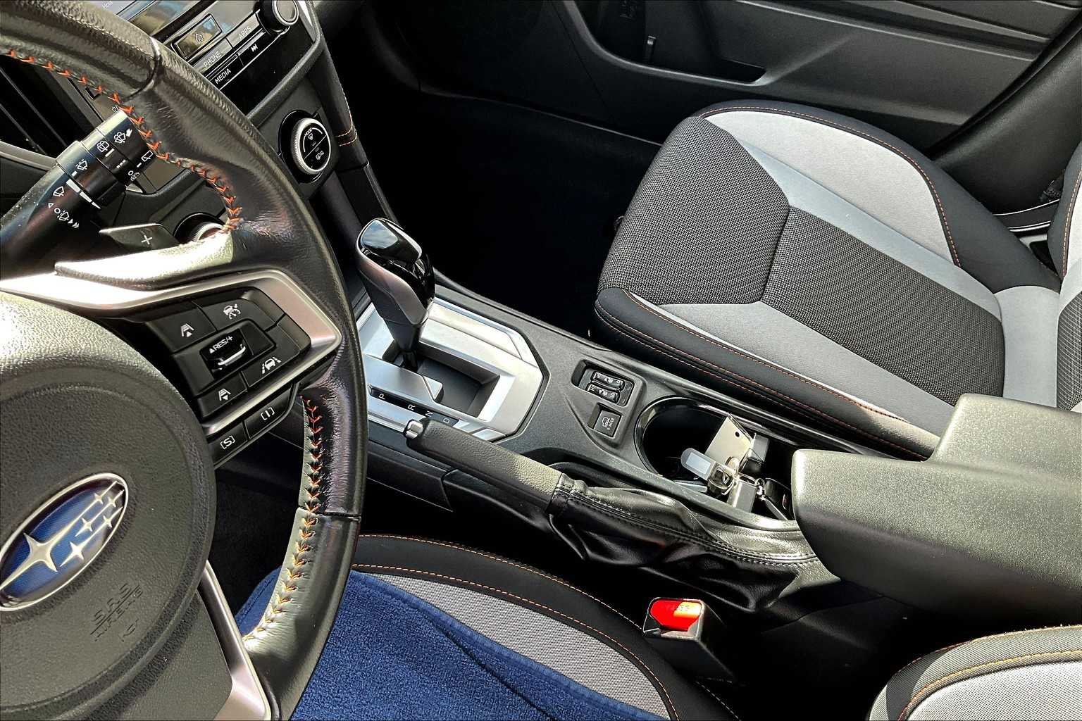 Used 2020 Quartz Blue Pearl Subaru Premium image 16