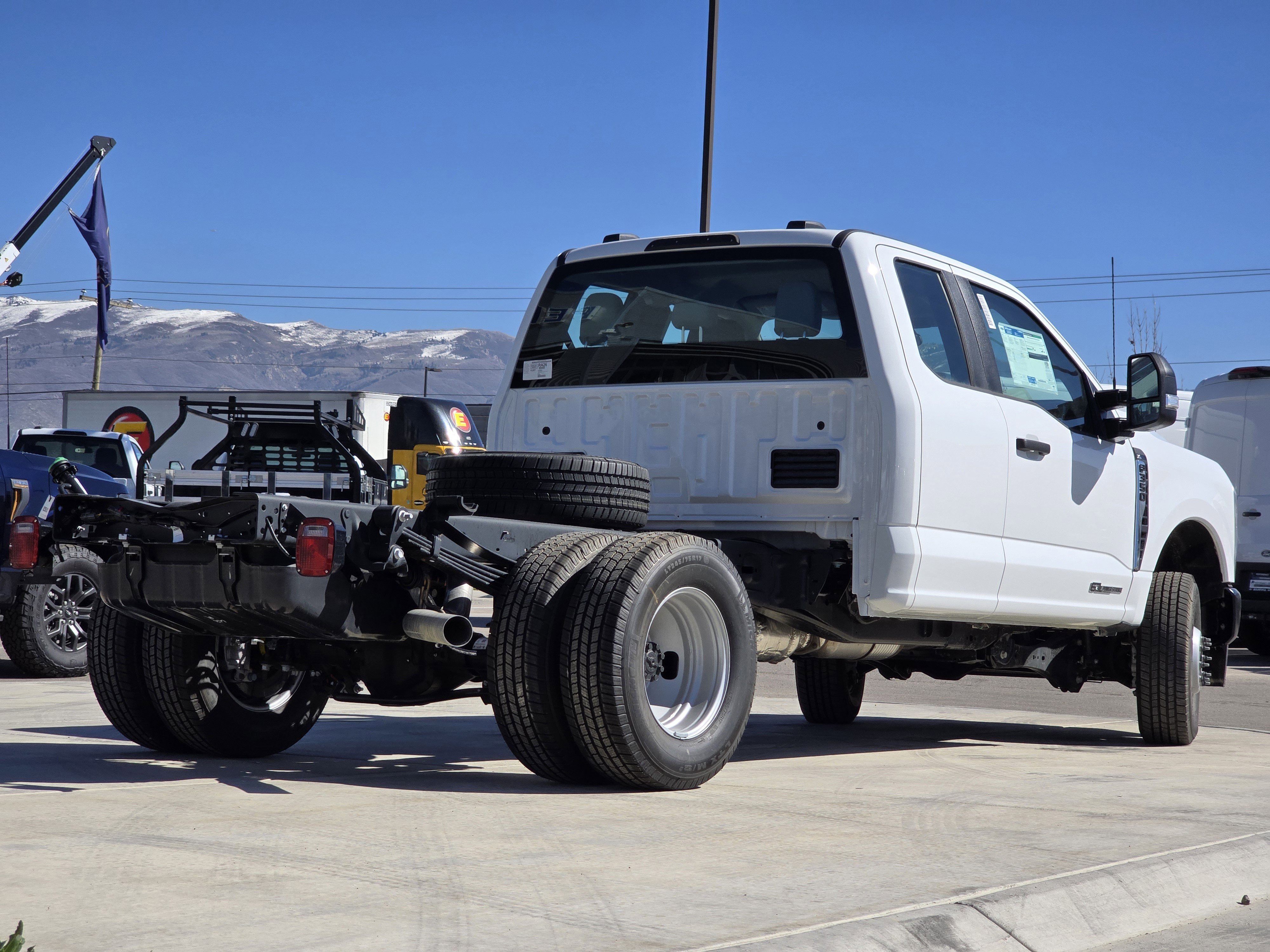 New 2026 Oxford White Ford XL image 22