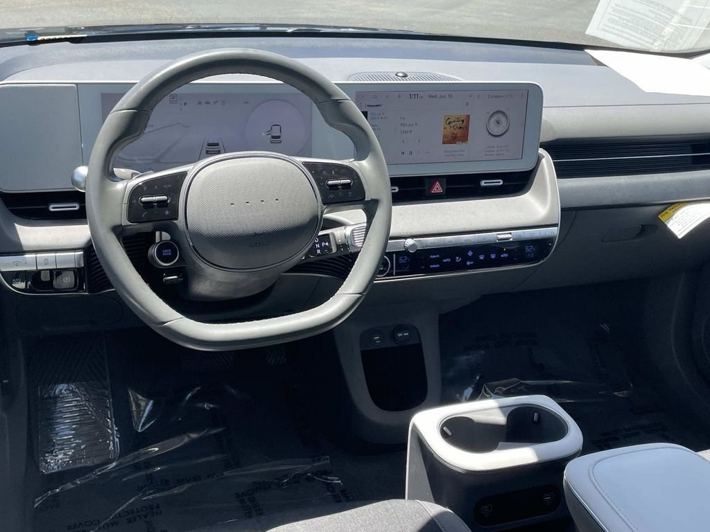 2023 Hyundai IONIQ 5 SE - Photo 6
