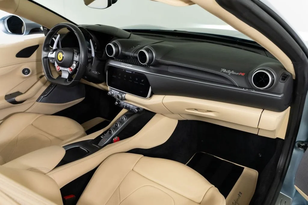 Used 2022 Grigio Alloy Ferrari Base image 42