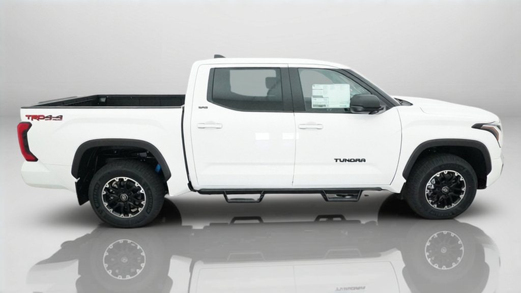 New 2026 Ice Cap Toyota SR5 image 7