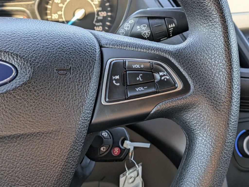 Used 2018 Oxford White Ford SE image 22