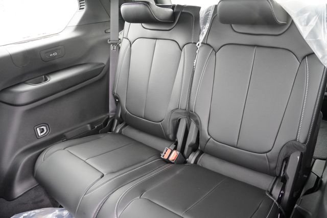 New 2026 Baltic Gray Metallic Clearcoat Jeep Limited image 12
