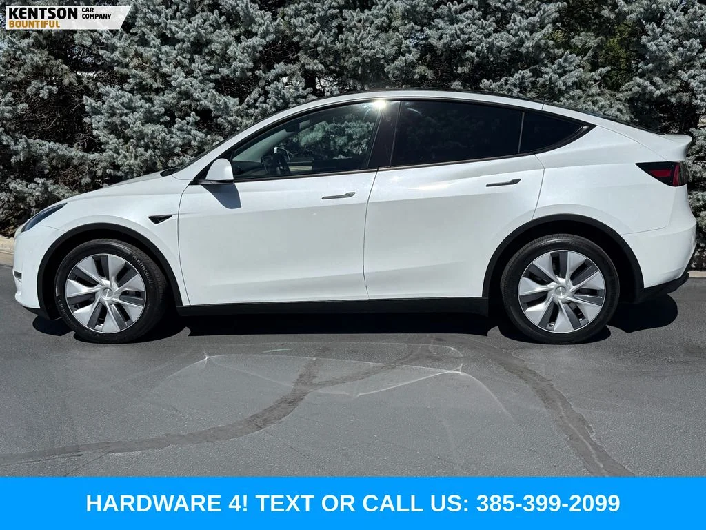 Used 2023 White Tesla Long Range image 4