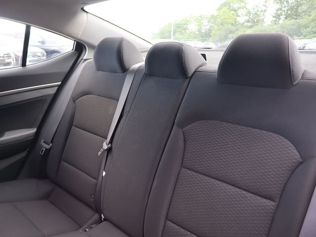 Used 2020 Gray Hyundai SE image 13