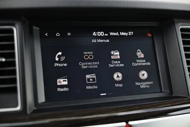 Used 2020 Himalayan Gray Genesis 3.8 image 37