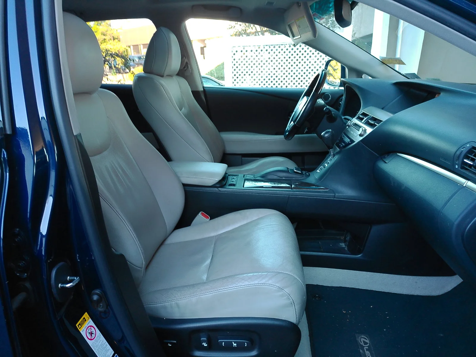 Used 2015 Blue Lexus 350 image 26
