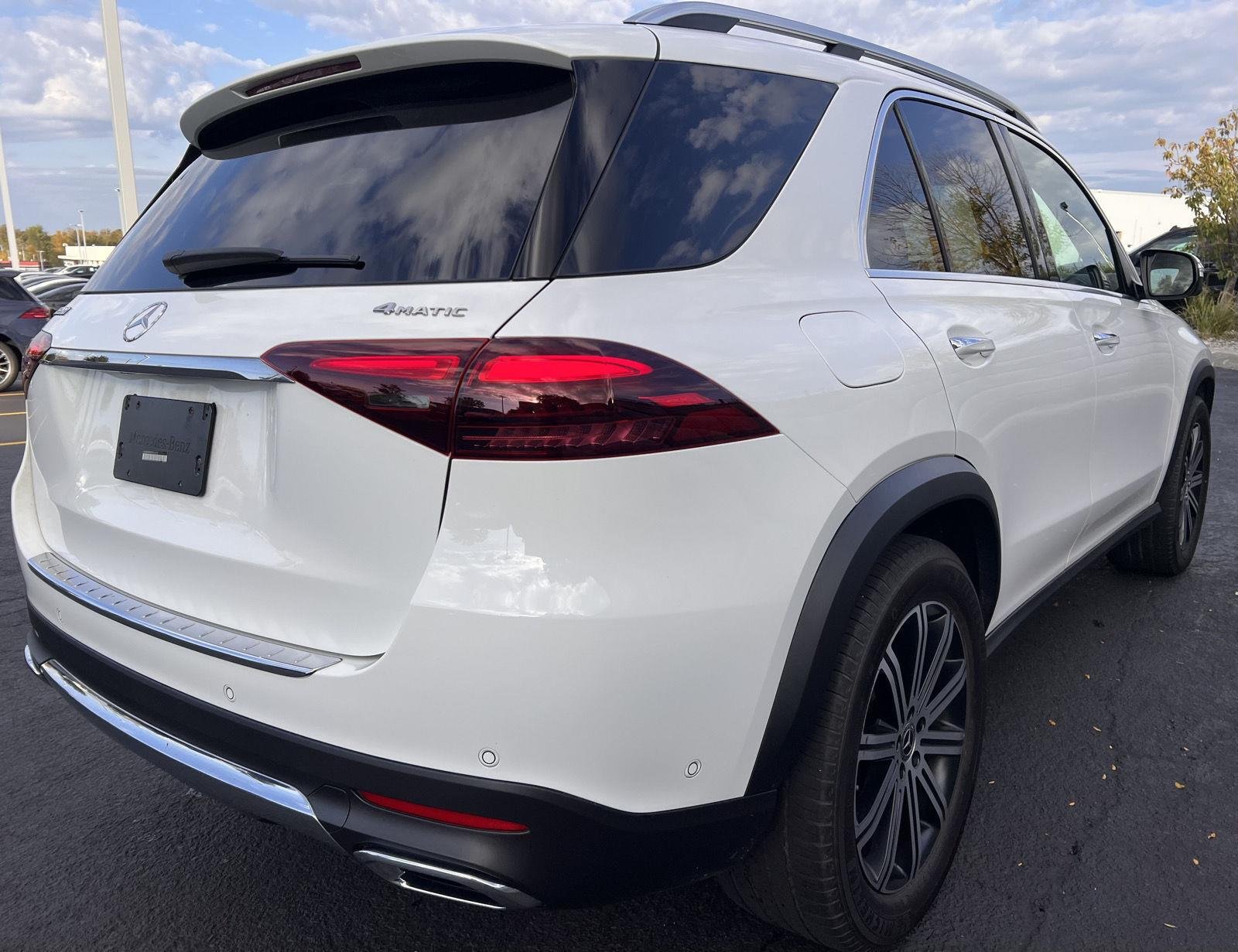 Used 2024 Polar White Mercedes-Benz GLE 350 image 3