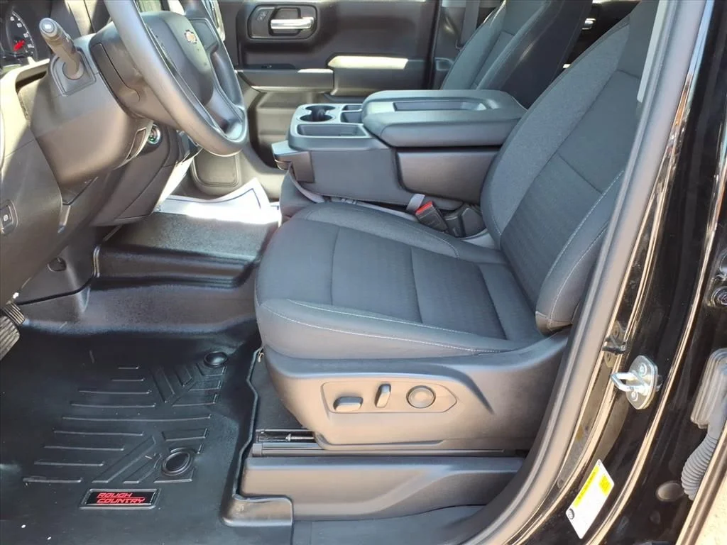 Used 2023 Black Chevrolet Custom image 11