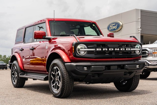 2026 Ford Bronco Outer Banks®