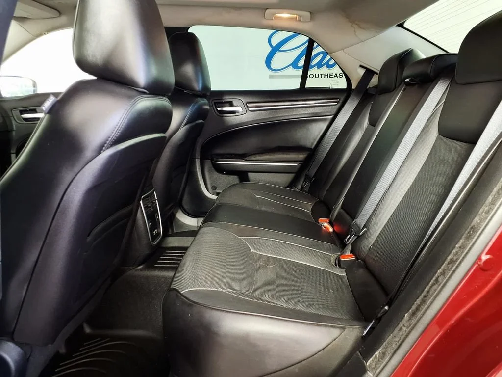 Used 2018 Velvet Red Pear Chrysler Limited image 8