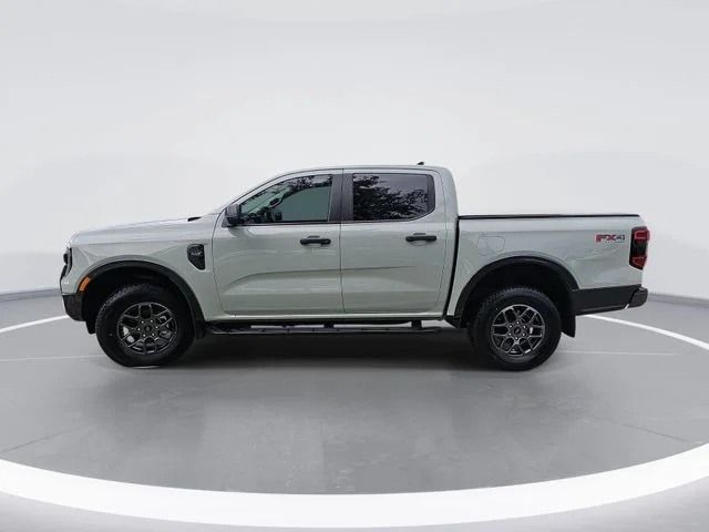 Used 2024 Green Ford XLT image 6
