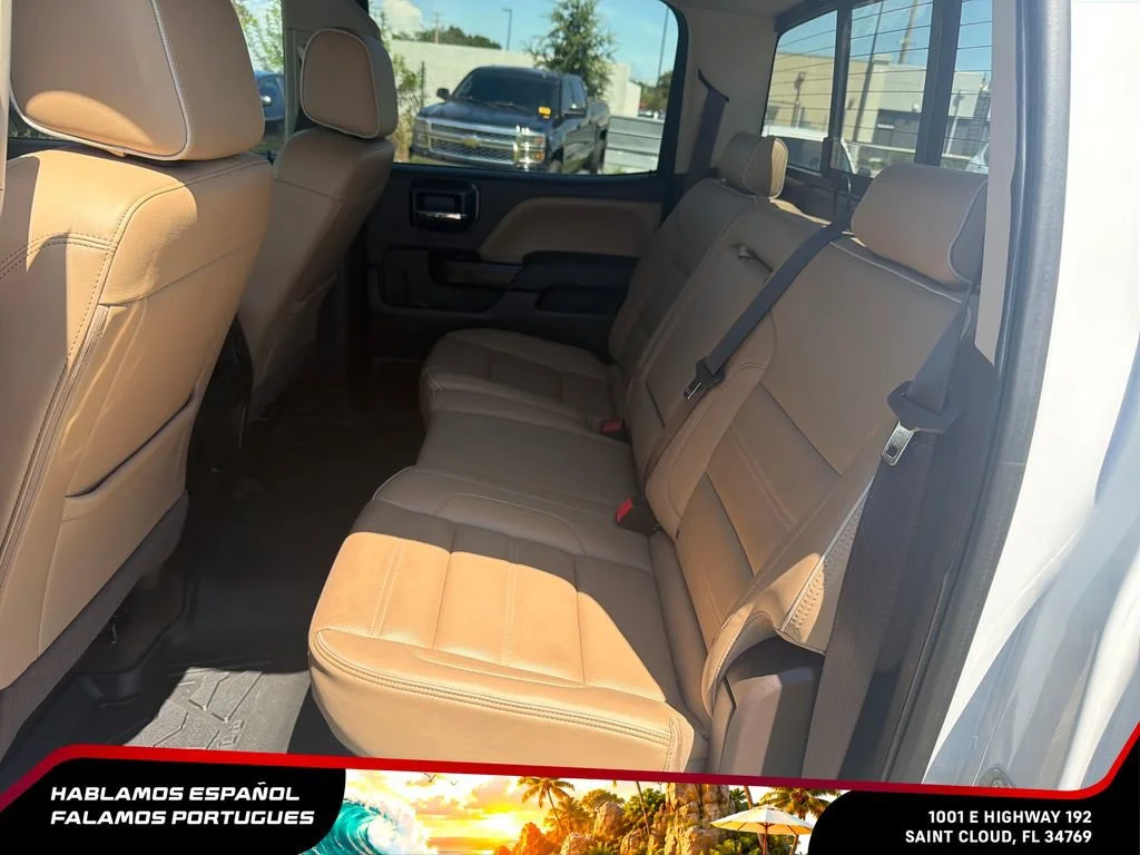 Used 2017 WHITE FROST TRICOAT GMC Denali image 22