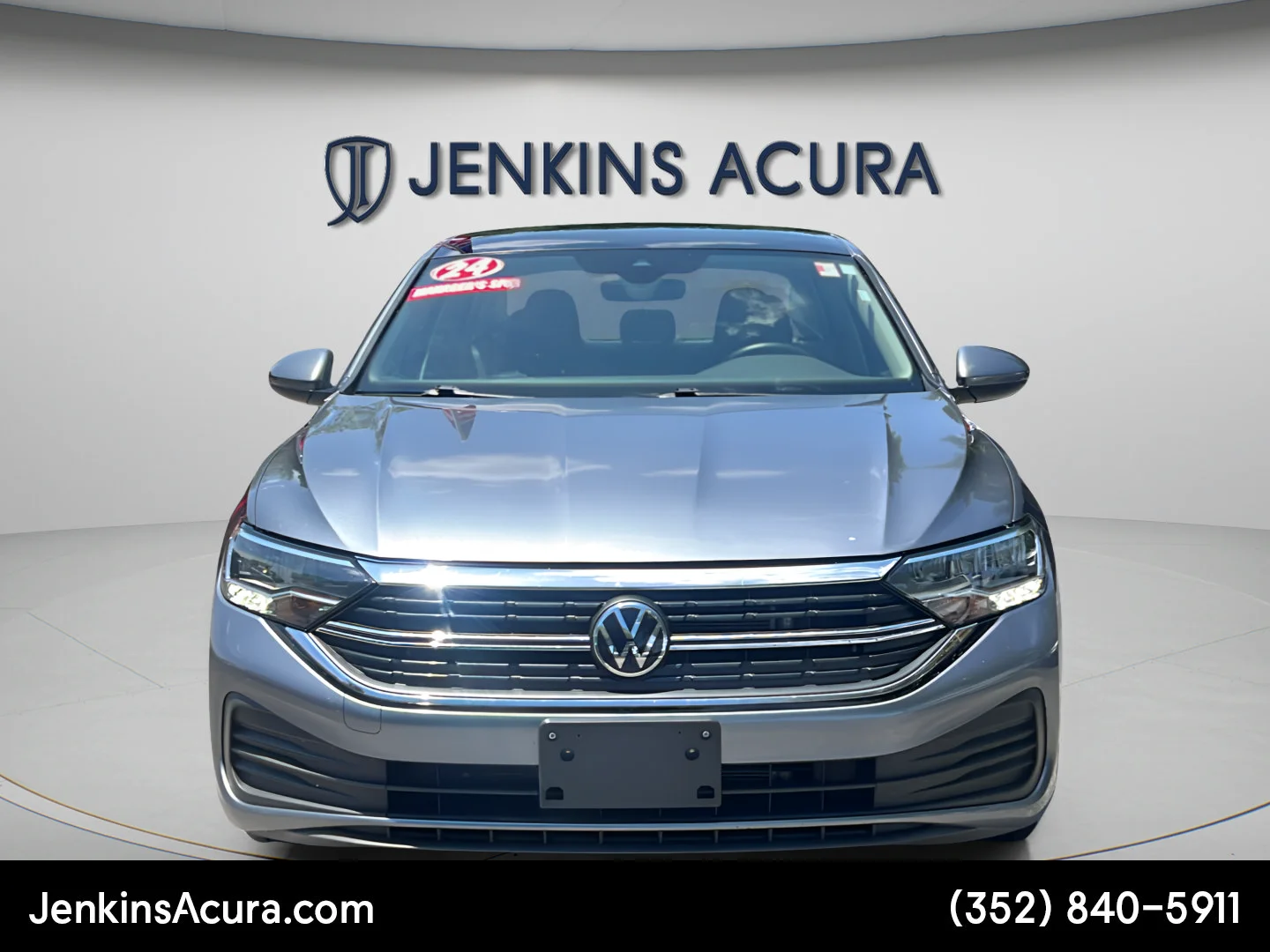 Used 2024 Platinum Gray Metallic Volkswagen SE image 3