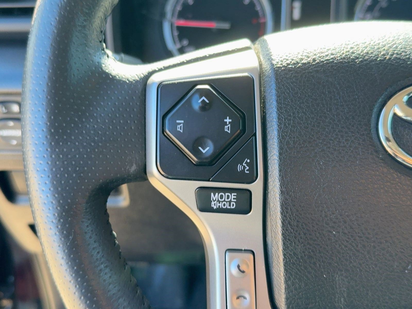 2022 Toyota 4Runner TRD Sport - Photo 16