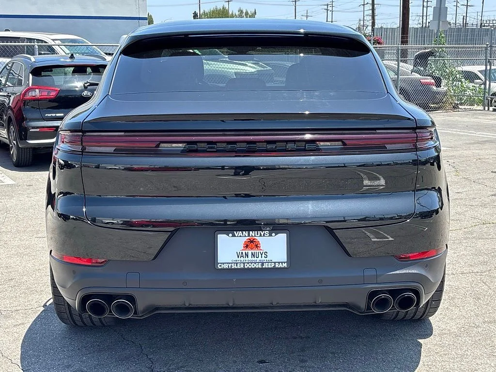 Used 2024 GRAY Porsche Coupe image 6