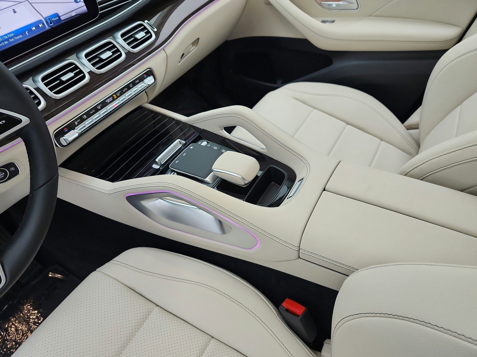 2026 Mercedes-Benz GLE GLE450 - Photo 33