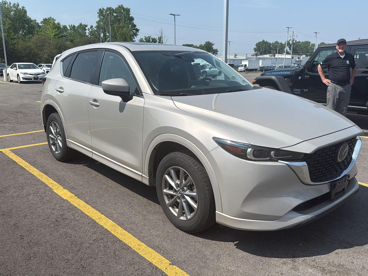 Used 2025 Platinum Quartz Metallic Mazda 2.5 S Preferred Package image 4