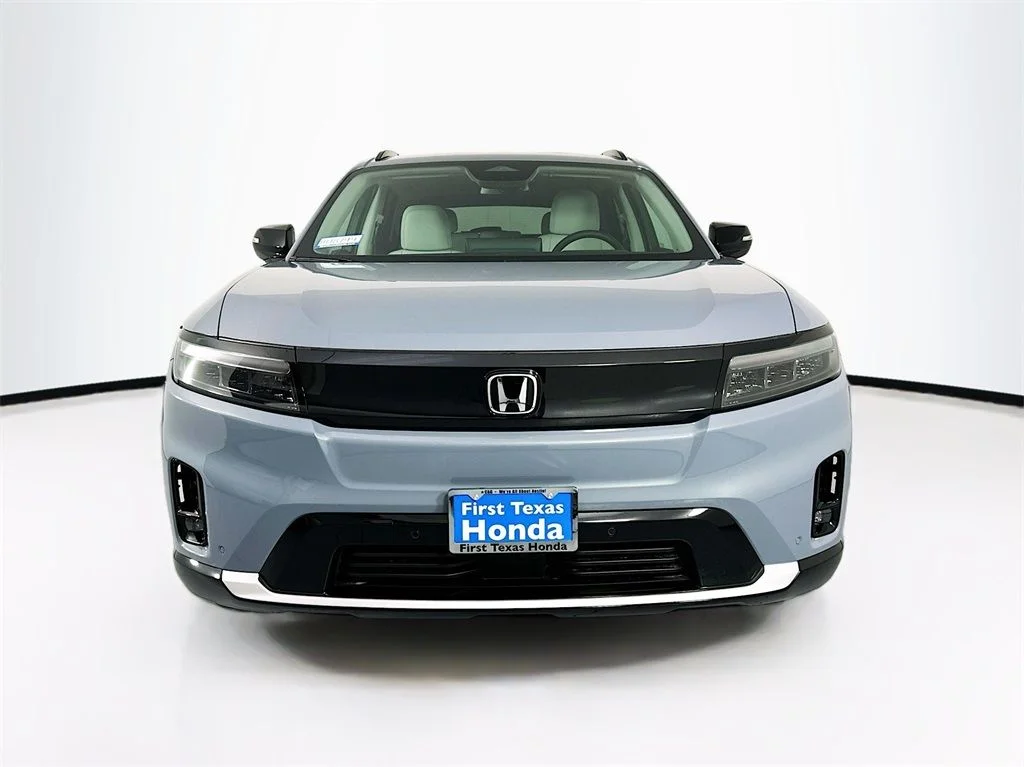 New 2026 Sonic Gray Pearl Honda Touring image 3