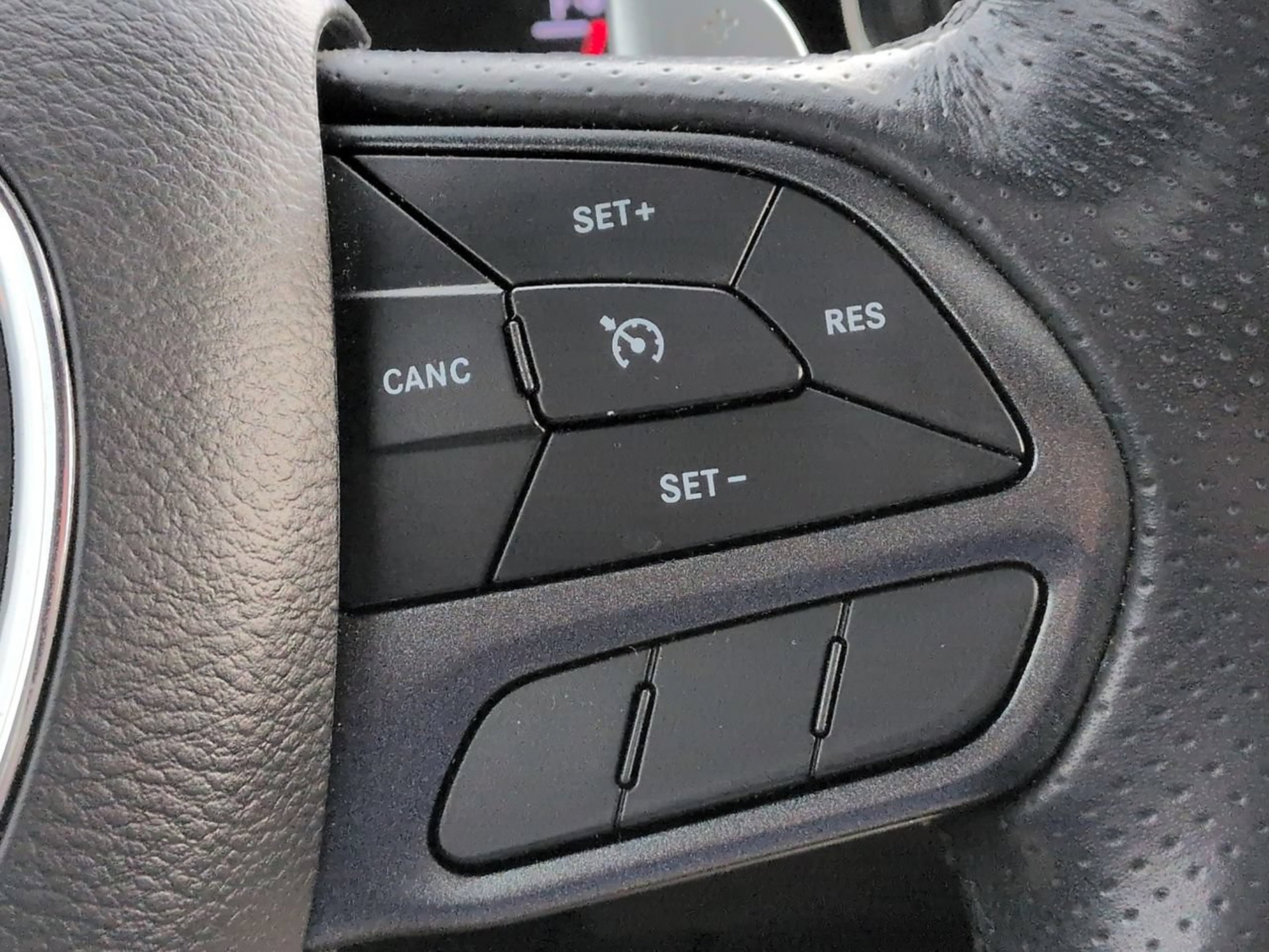 Used 2022 Destroyer Gray Clearcoat Dodge R/T image 28