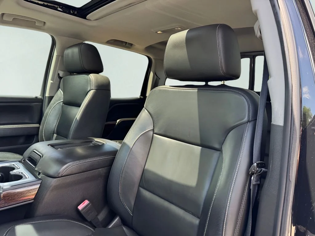 Used 2018 Black GMC SLT image 12