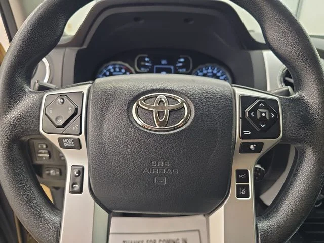Used 2018 Quicksand Toyota SR5 image 31