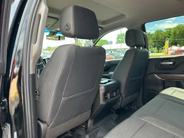 Used 2019  Chevrolet LT Trail Boss image 16