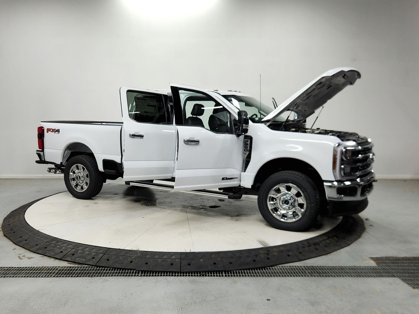 New 2026 Oxford White Ford F-250® Lariat® image 10