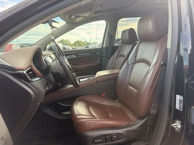 Used 2018 Includes Spectra Gray lower exterior accent color.) Buick Avenir image 9