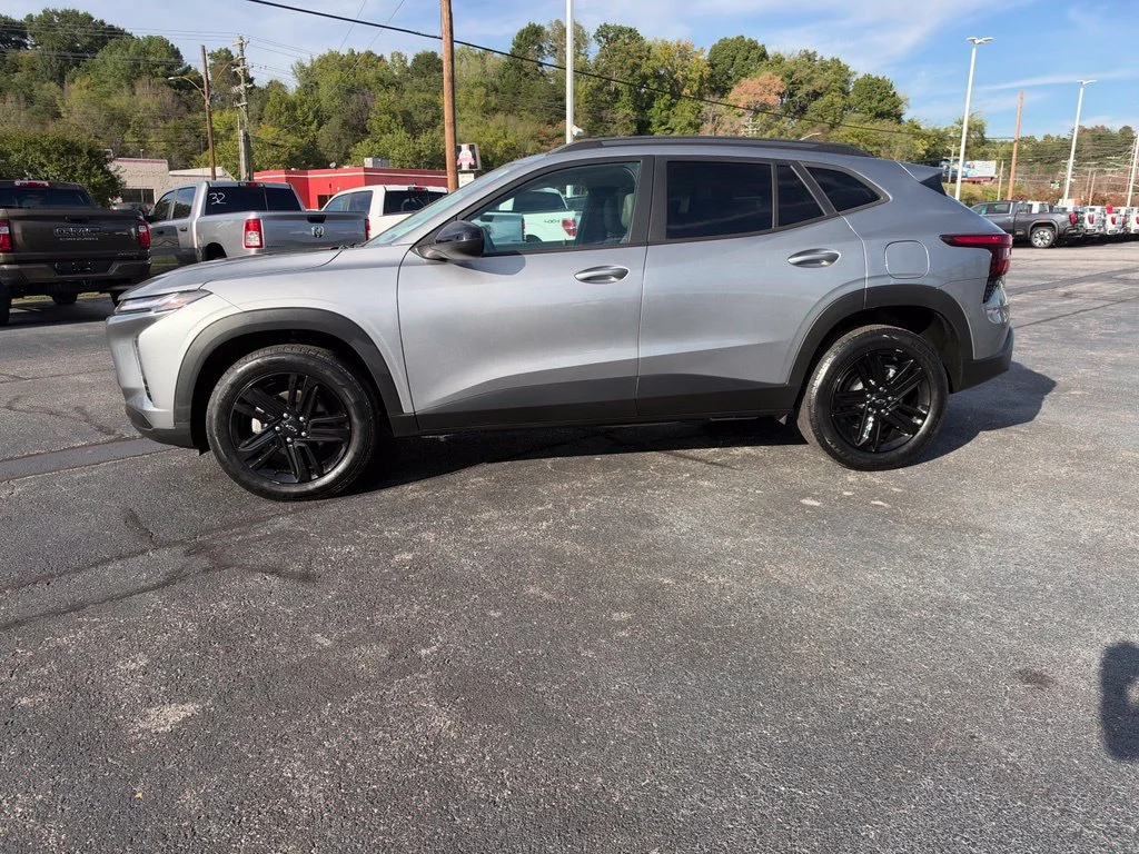 Used 2025 Sterling Gray Metallic Chevrolet ACTIV image 4