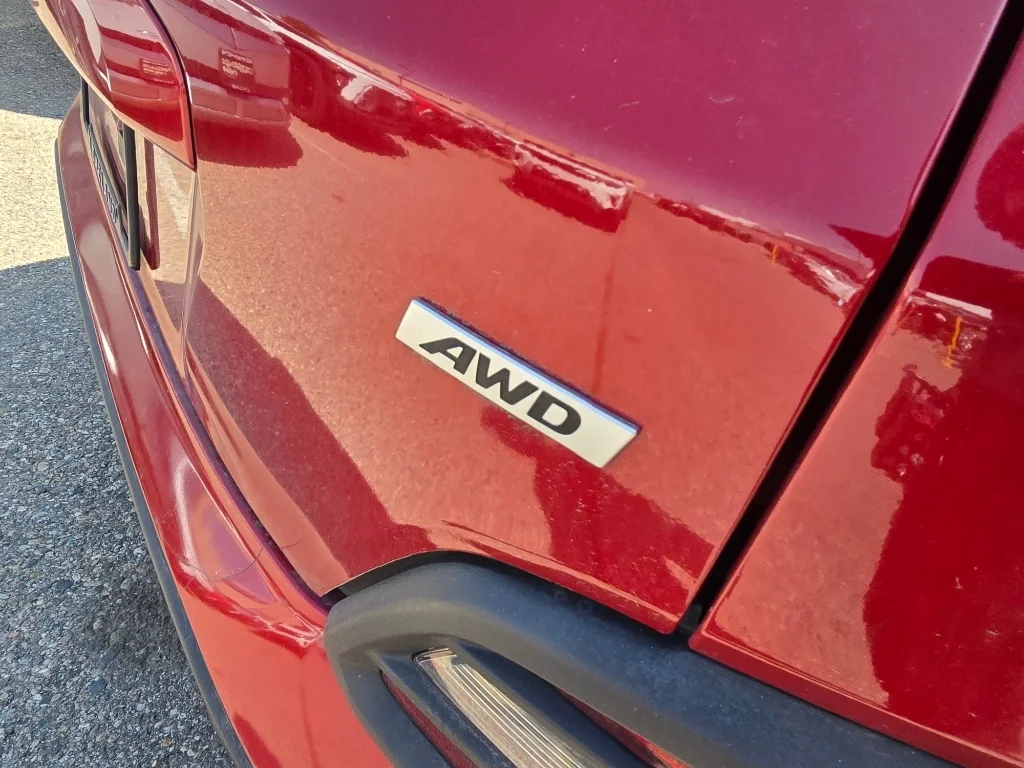 Used 2018 Pulse Red w/Black Roof Hyundai SEL image 10
