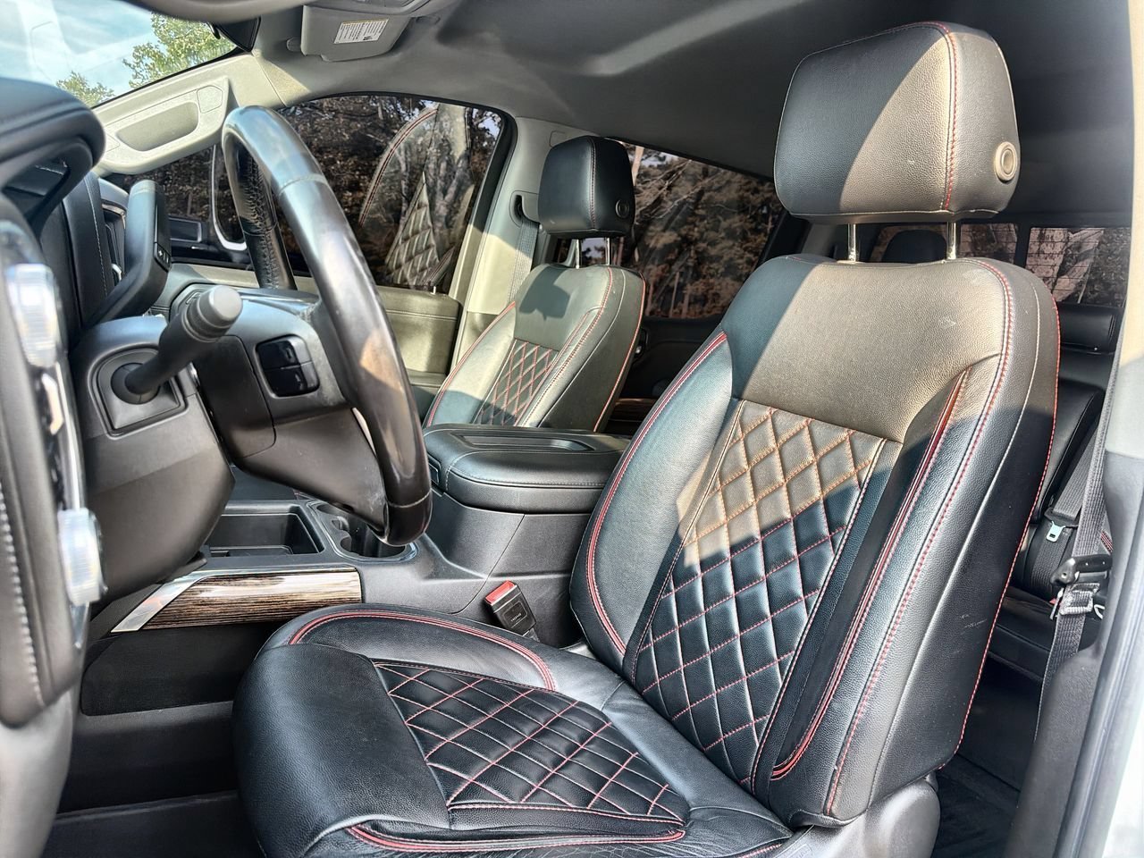 Used 2021 SUMMIT WHITE GMC Elevation image 16