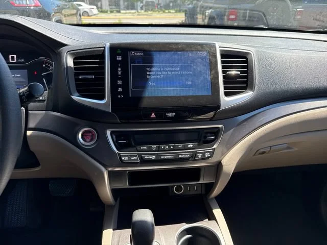 Used 2016 White Diamond Pearl Honda EX image 22