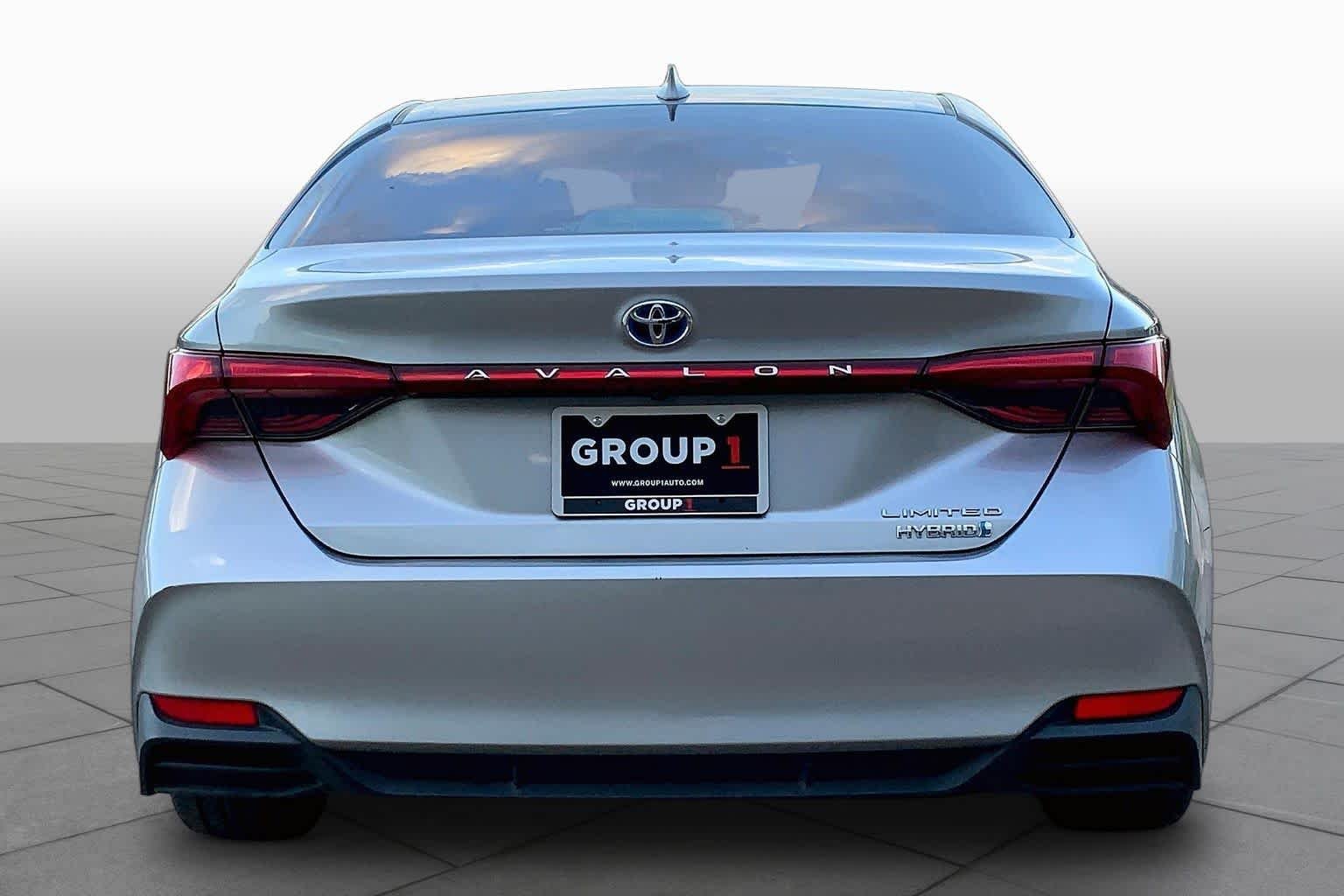 Pre-Owned 2019 Toyota Avalon Hybrid Limited