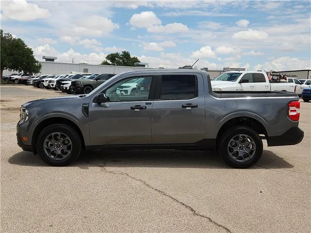 Used 2025 Gray Ford XLT Front-Wheel Drive SuperCrew 4.5 ft. box 121.1 image 2