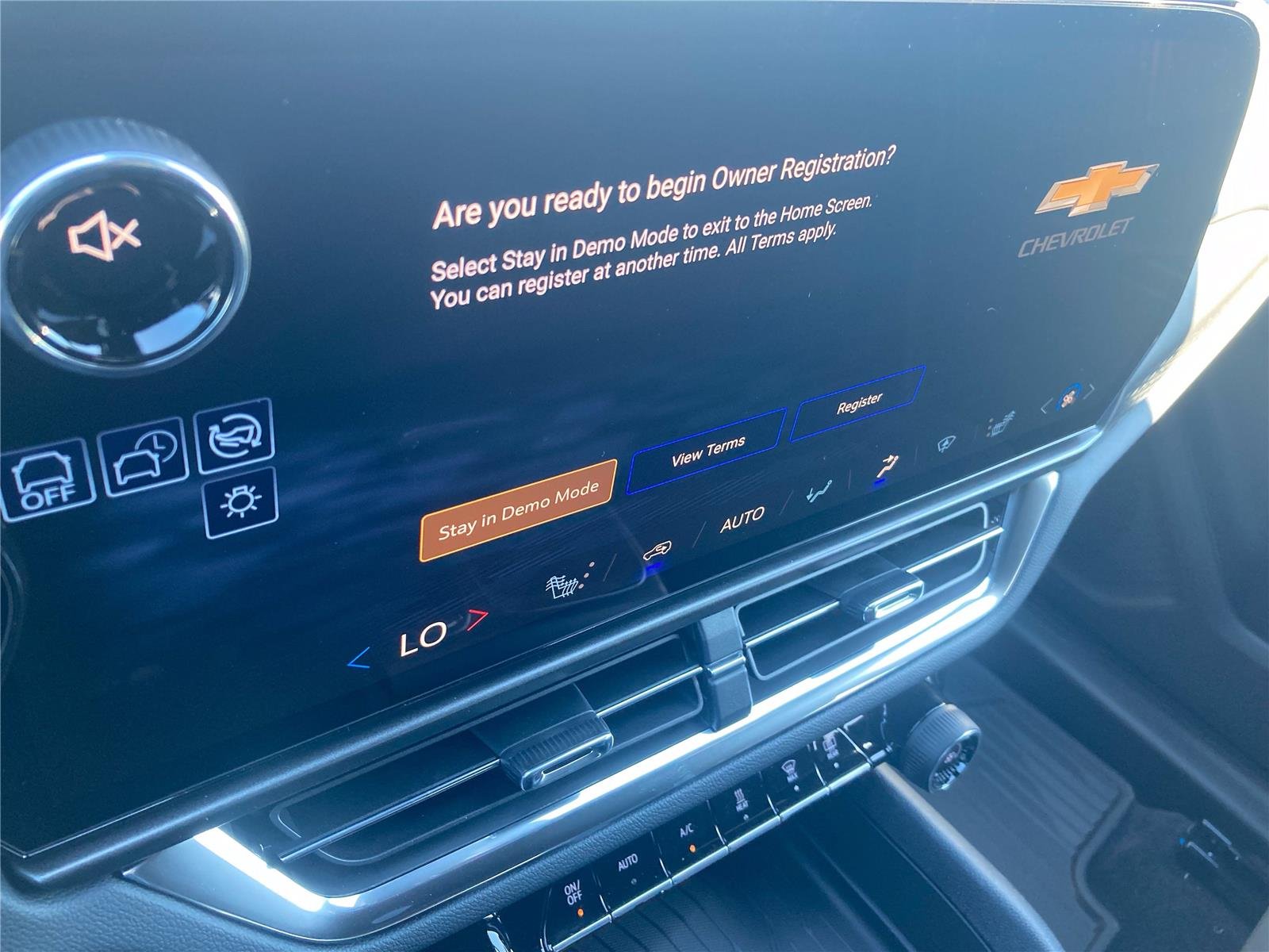 2026 Chevrolet Equinox EV 1LT - Photo 13