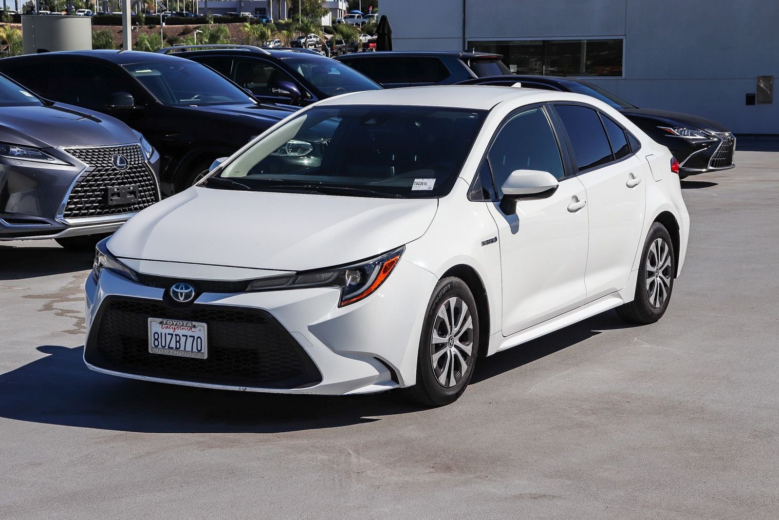 Used 2021 White Toyota LE image 3