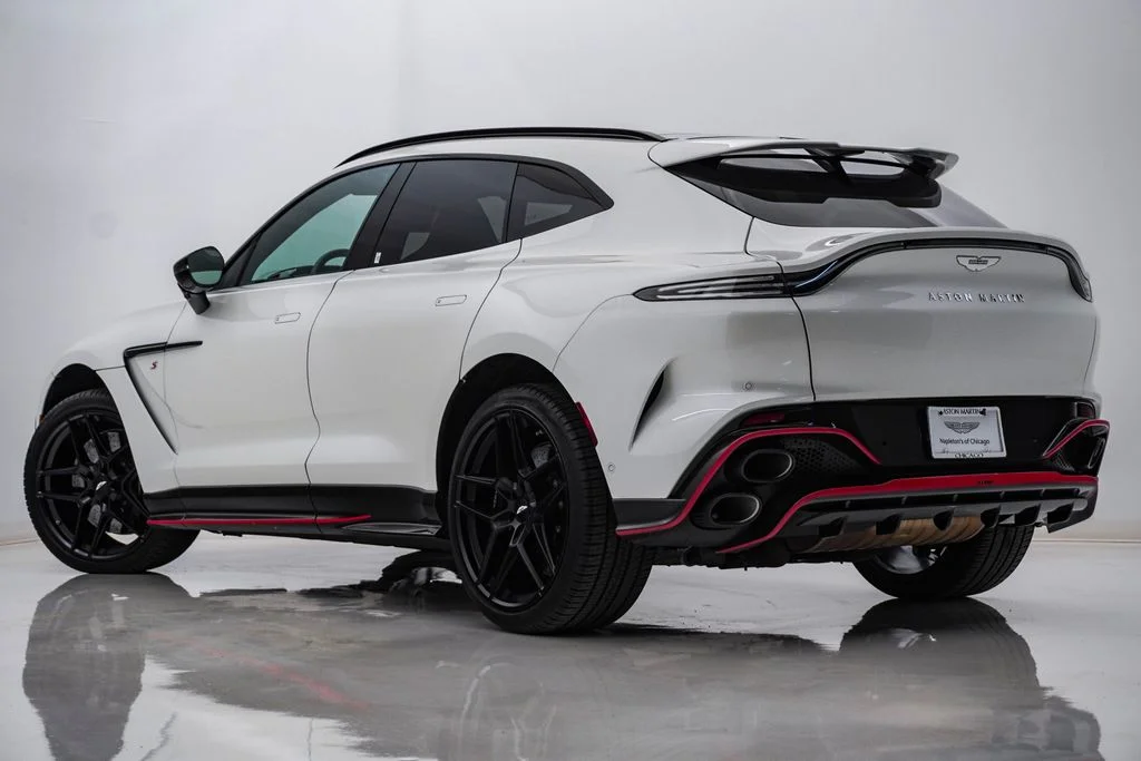Used 2026 Q Neutron White Aston Martin S image 8