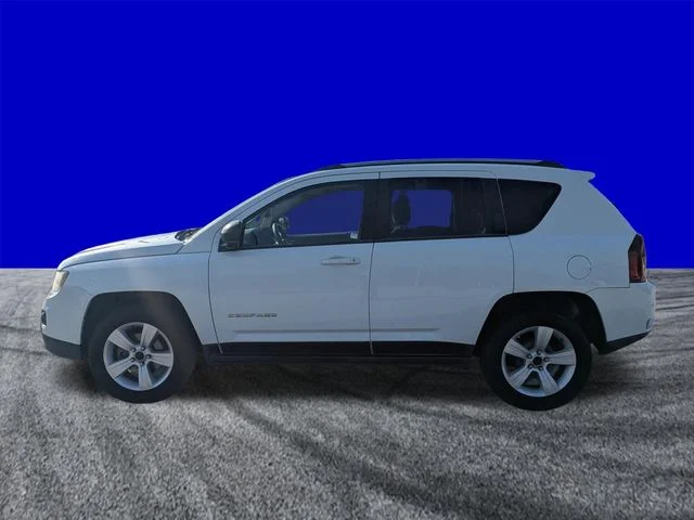 Used 2014 Bright White Clearcoat Jeep Sport image 7