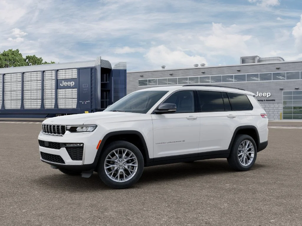 New 2027 Bright White Clear-Coat Paint Jeep Limited image 2